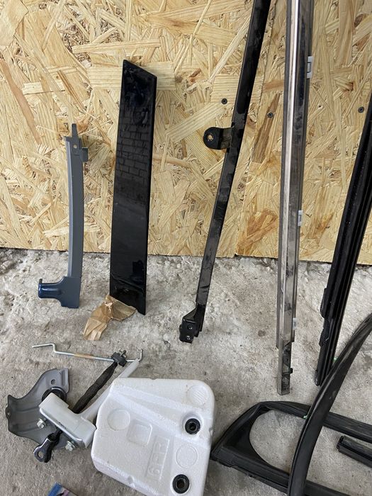 Остатки двери передней правой Lexus NX 2015 - 2021