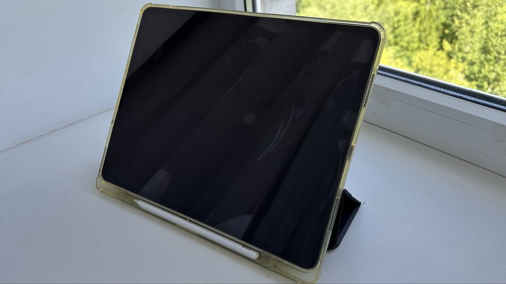 iPad Pro 12.9inch (5th Generetion) 256Gb Wi-Fi