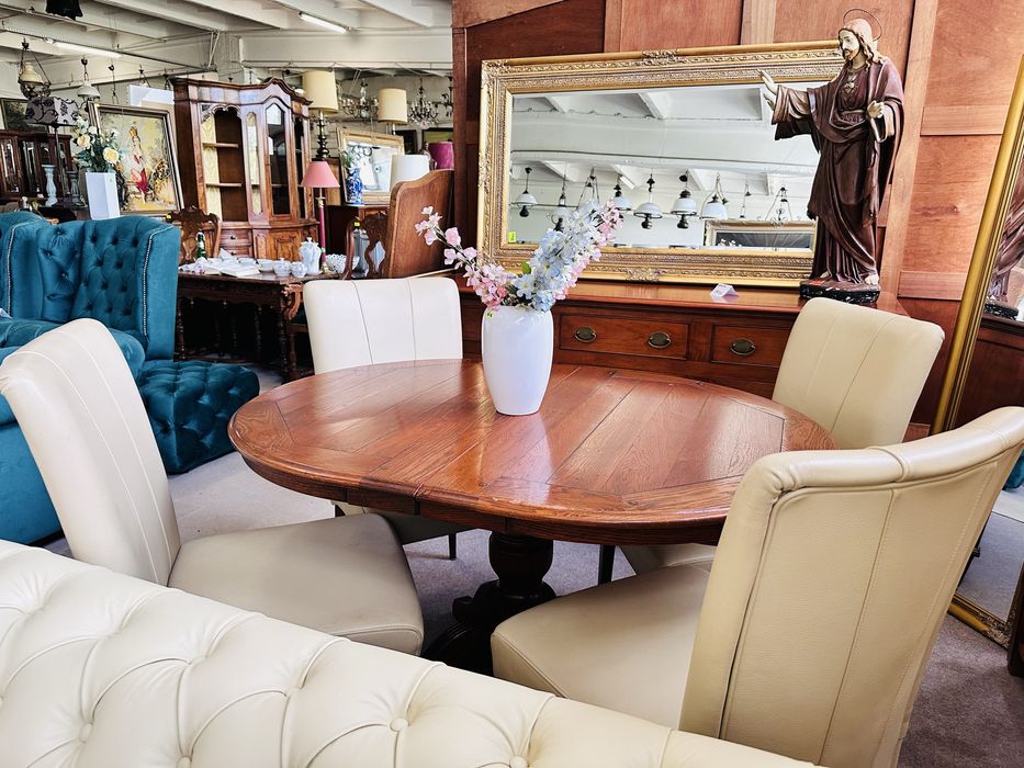 W 100% dębowy, owalny stół rozkładany z 4 krzesłami skóra naturalna :)