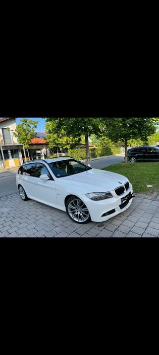 Vendo/troco bmw 320d pack m lci
