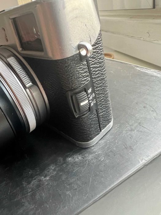 Camera Fujifilm X100