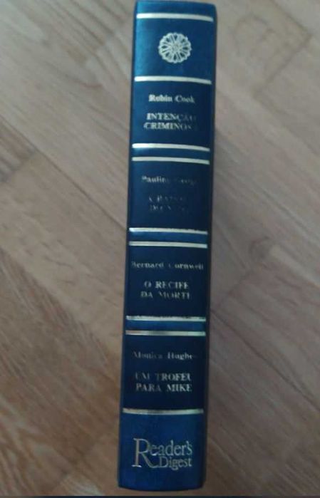 Livro condensado  Selecções do Reader's Digest c/ 4 "best-sellers"