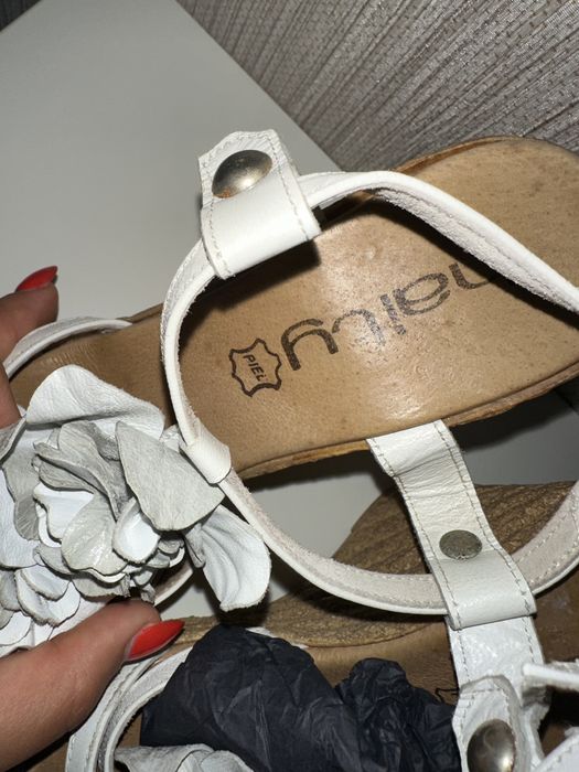 Sandálias Haity EM PELE