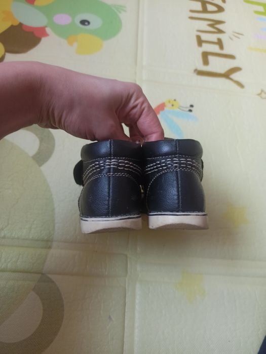 Черевики для дівчинки або для хлопчика унісекс устілка 13,8 см