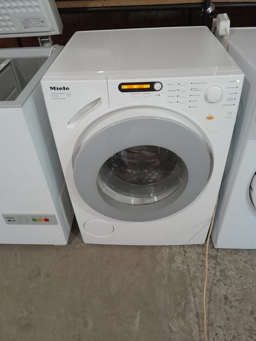 Пральна машина "Miele" (Німеччина)