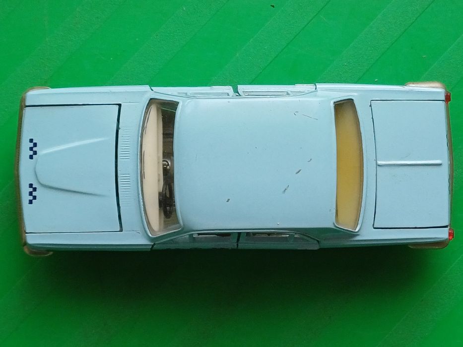 Модель авто СССР. Волга 2401 .1:43.