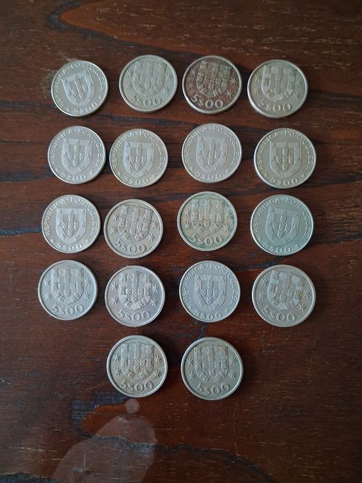 Lote de moedas de 5 escudos