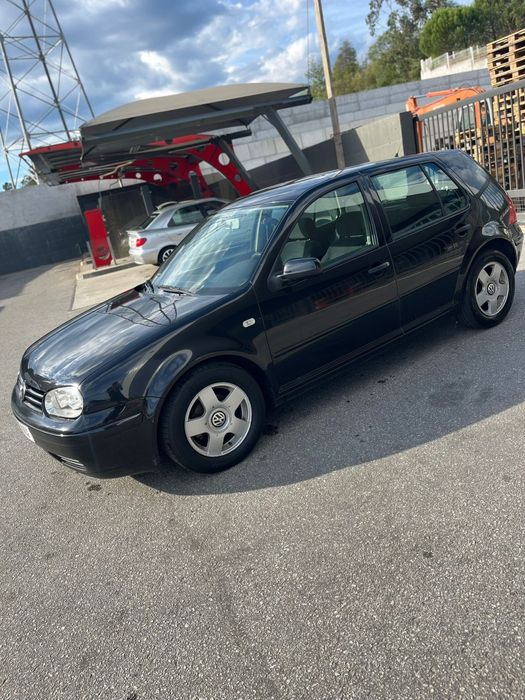 Golf 4 impecável  LEIA !!