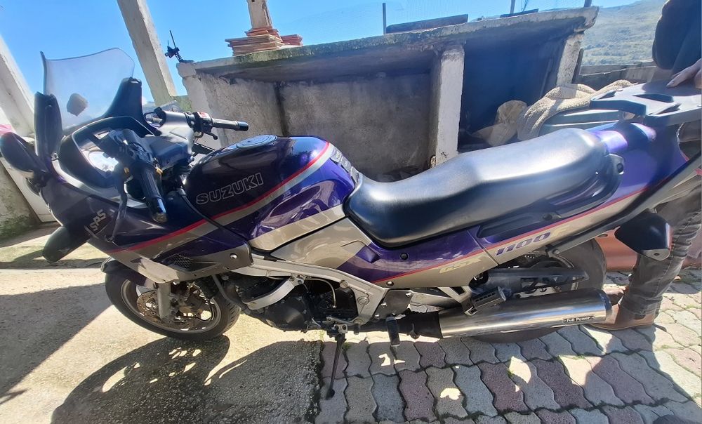 Suzuki GSX 1100 F