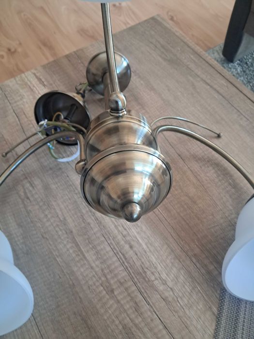 Żyrandol do pokoju