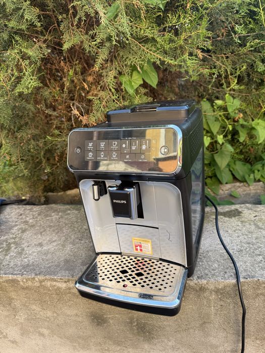 Кавомашина Philips EP 3246