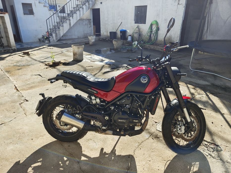 Benelli Leoncino 500 Trail