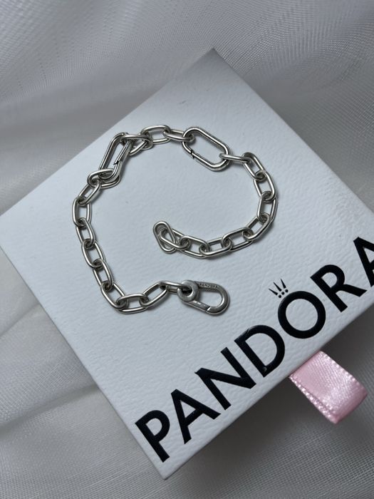 Pandora, оригінал