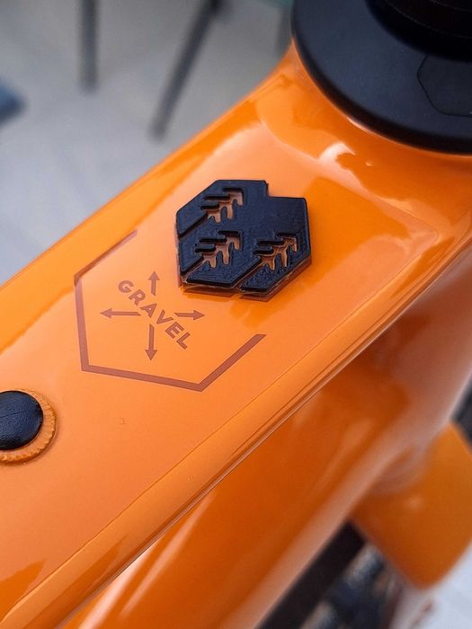 Kross Esker emblemat 3D samoprzylepny