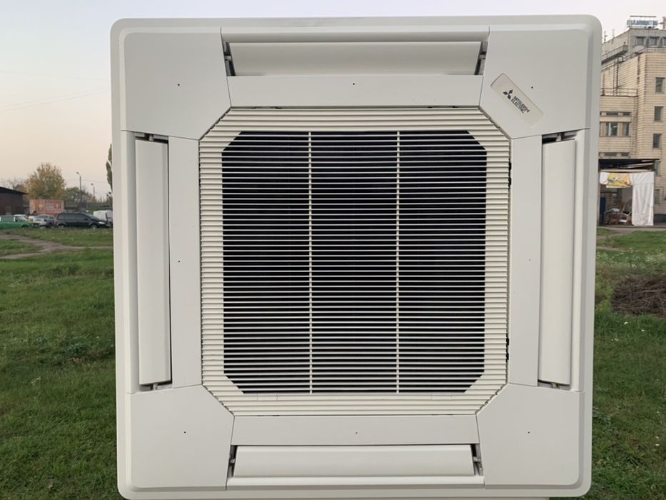 Инверторный кассетный кондиционер Mitsubishi Electric до 60 м2 монтаж