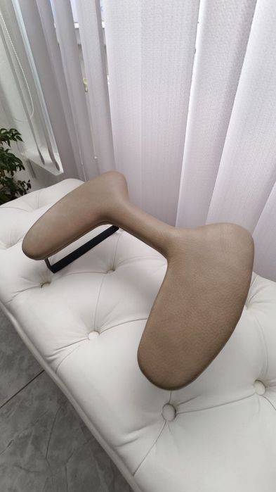 Підставка для манікюра loft з тримачем до телефону