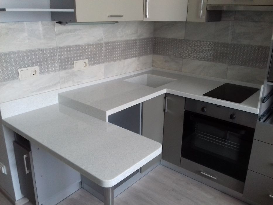 Столешница кухонная. Изделия из акрилового камня.