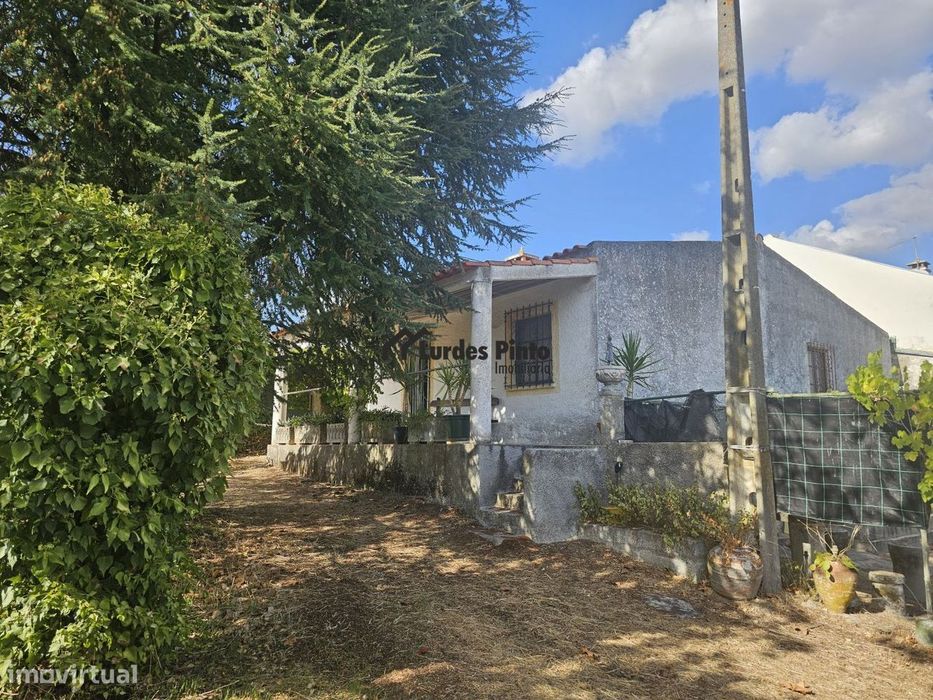 Quinta com moradia