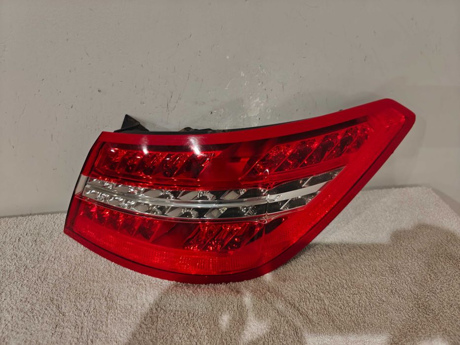 Lampa Prawy Tył LED Mercedes Klasa E W207 Coupe EUROPA