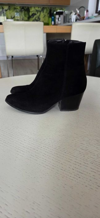 Botki skórzane czarne 37
