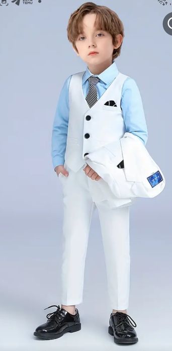 Білий смокінг/костюм р. 130