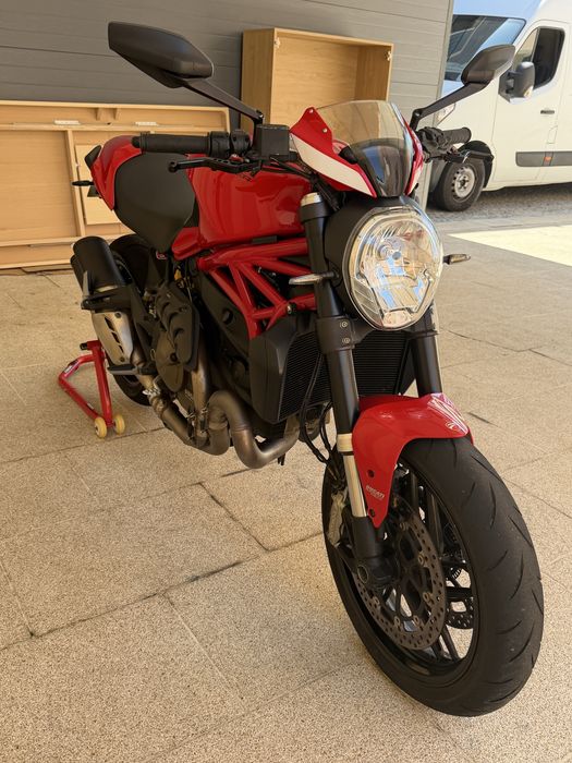 Ducati Monster 821