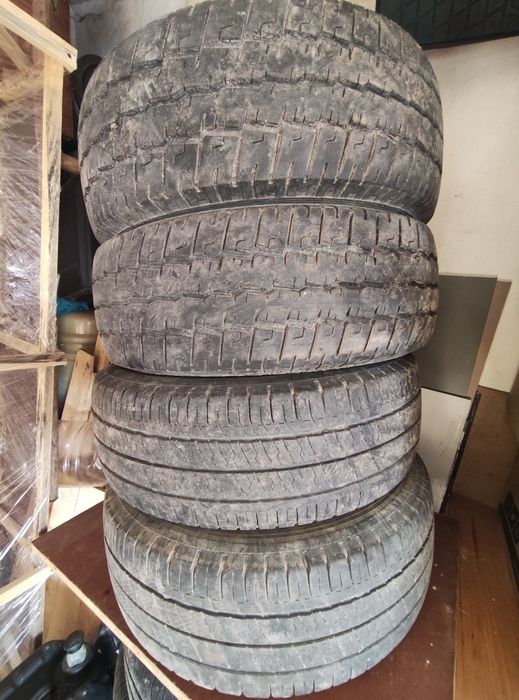 Шини для автомобілів Starmaxx 235/65 R16c