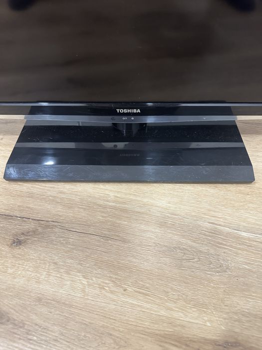 Toshiba 43”  107cm