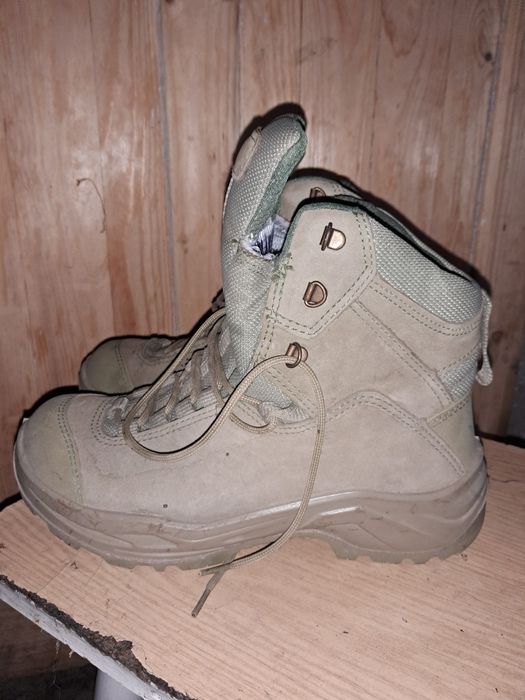 Продам берці (нові)