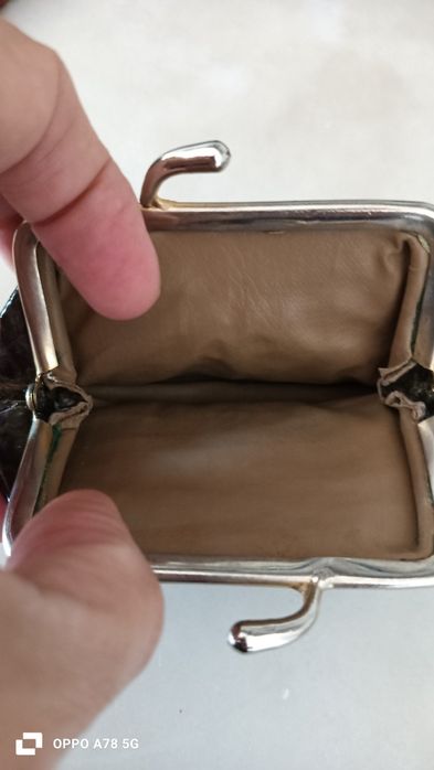 Carteiras antigas em pele