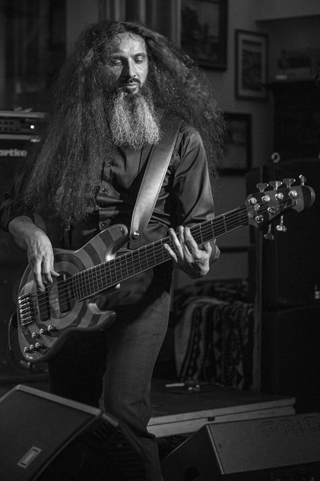 Lekcje gry na basie - aktywny basista sesyjny, 20+ lat doświadczenia