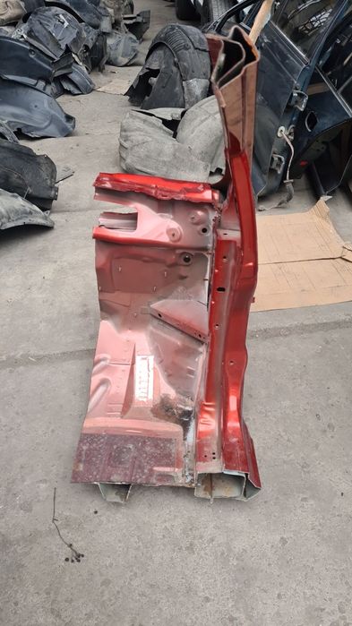 Четверть передняя правая Форд Фиеста 2013-2019 год.