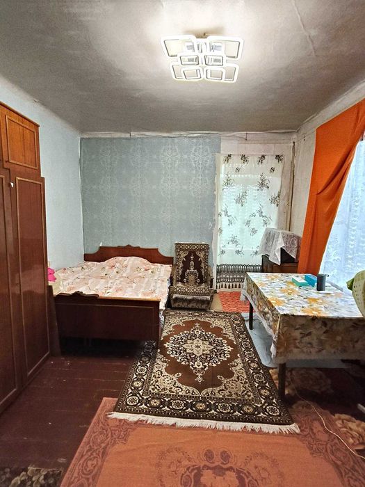 Продаж двох кімнат в трикімнатній квартирі, Шевченківський район
