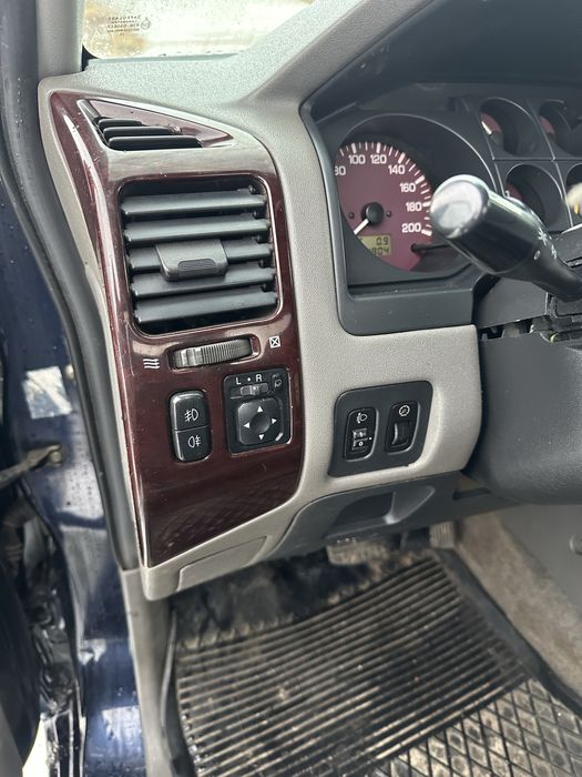 Продам  ПИКАП Митсубиси 3,2 дизель АКПП