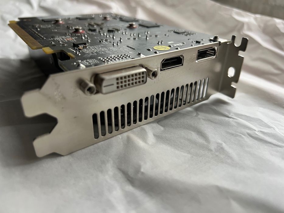 Відеокарта Radeon RX 560 4 gb