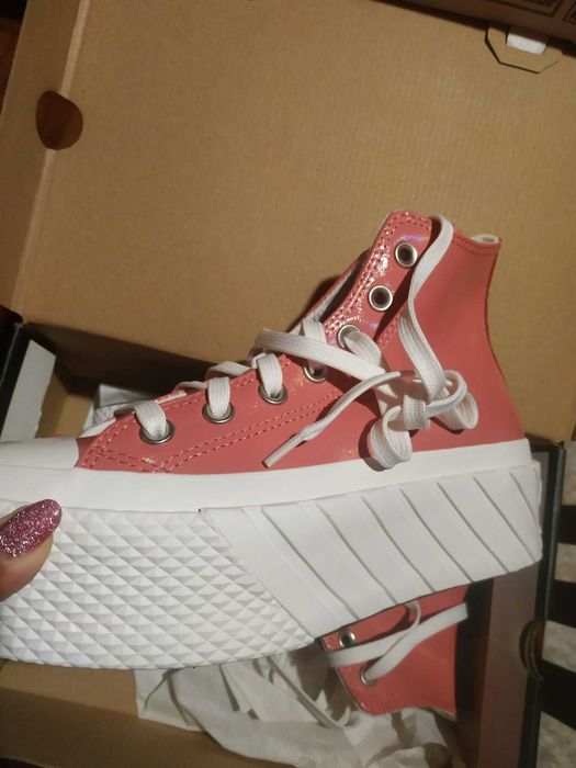 Sapatilhas Converse com Plataforma Novas - Rosa Brilhante
