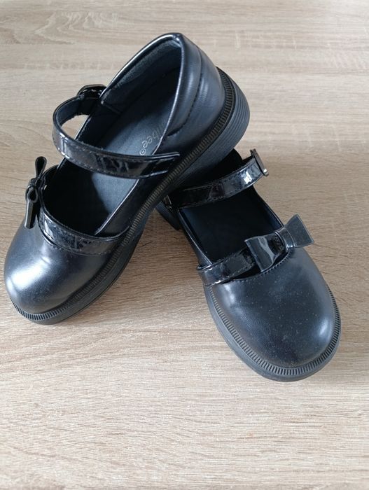 Buty dziewczęce skóra eleganckie lakierki 32