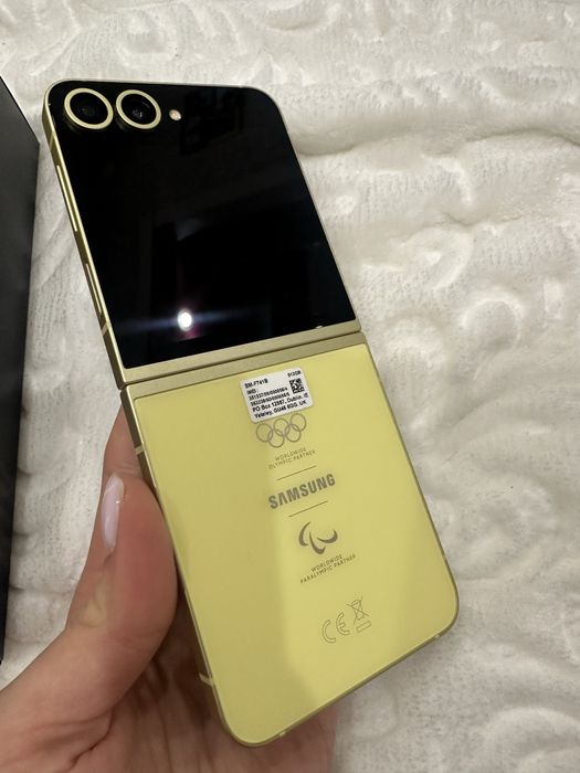 Телефон Samsung GALAXY Z Flip 6 (olympic)