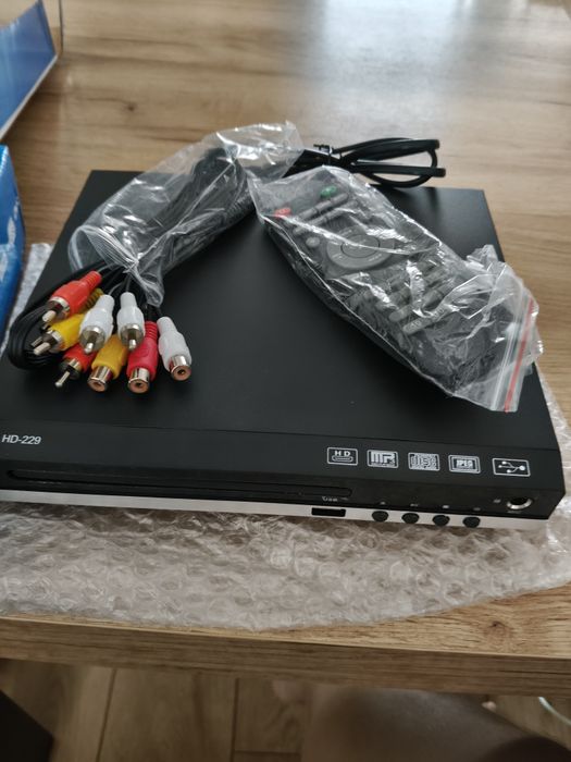 Kompaktowy Odtwarzacz DVD / CD / MP3 / USB HD-229 + Pilot (NOWY)