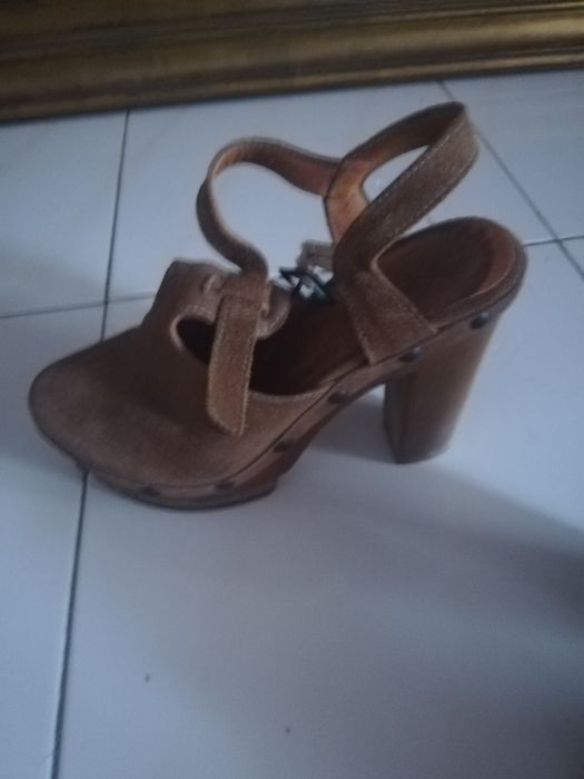 Sandalias de salto alto