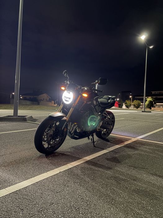 Honda cb650r 2021