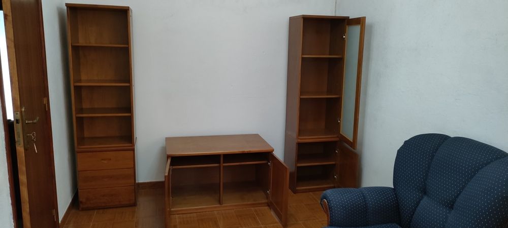 Mobília / móveis de sala, quarto, hall, corredor em pinho mel