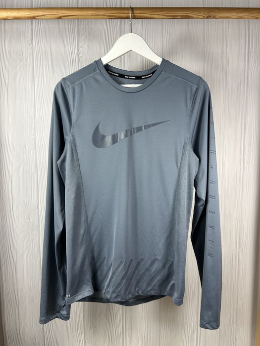 Nike Running Dri Fit спортивна кофта для бігу спорту Оригінал з гарним дизайном Розмір S