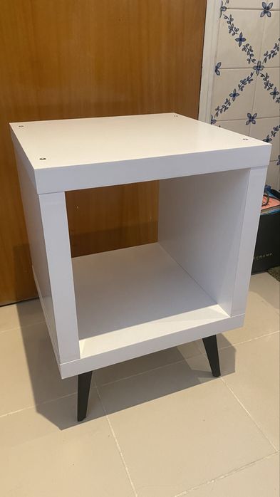 Estantes cubo Kallax com pernas