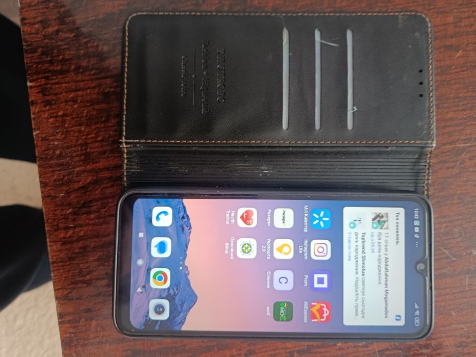 Продам б,у телефон ремі 9