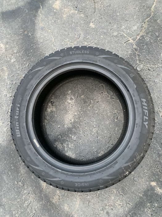 Шини 215/55 R17 Hifly зима 2023 рік 7,5/6,2 мм