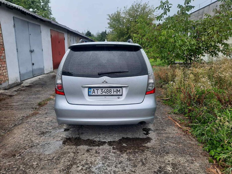продам авто мецубісі грандіс автомат газ/бенз