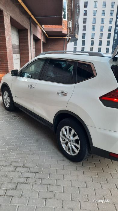 Nissan Rogue hybrid