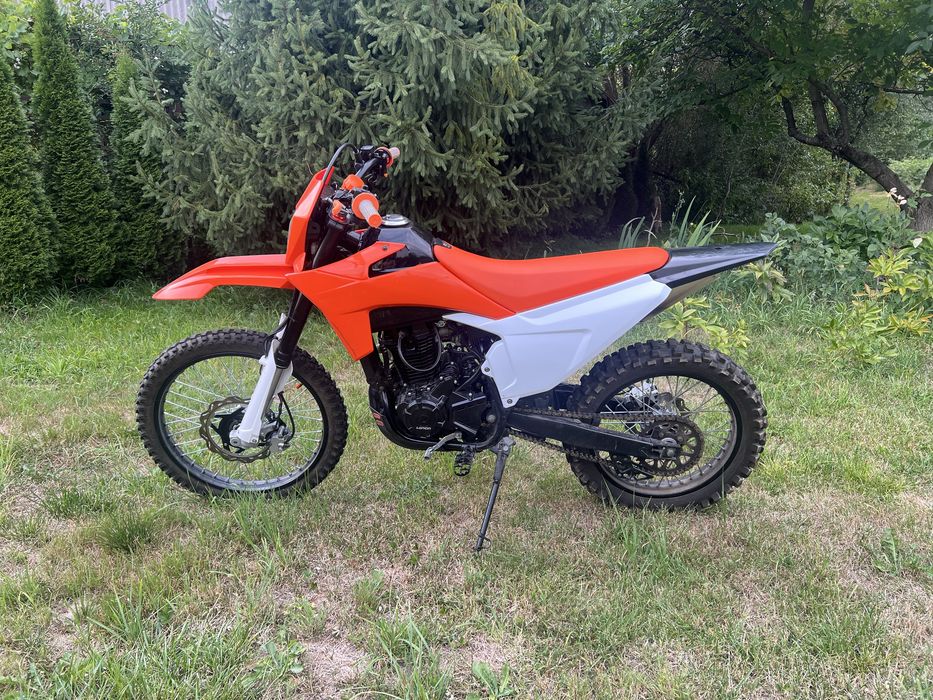 Продам ендуро мотоцикл Exdrive ProFactory 250