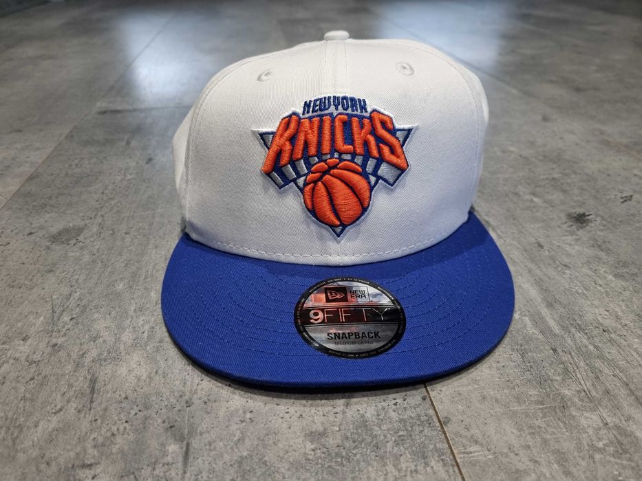 Czapka z prostym daszkiem New Era New York Knicks White Crown Team